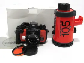 2062008 NIKON Nikonos Underwater Film Camera Speedlight