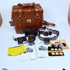 4409467 NIKON Film Camera Lens Flash Docs Kit