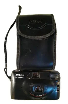5329500 NIKON Ef Point Shoot