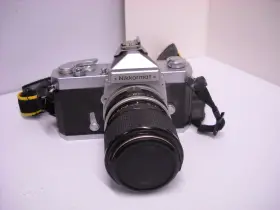 7416009 NIKON Nikkormat Nippon Kogaku Zoom Nikkor Auto