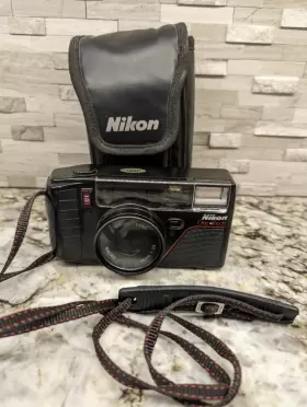 L35AF3 NIKON Touch Point Shoot Film Camera