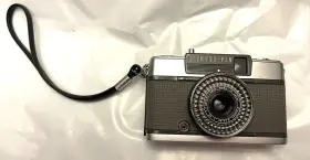 2338060 OLYMPUS Pen Half Frame Film Camera