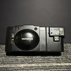 2440713 OLYMPUS Film Camera Flash Stuck