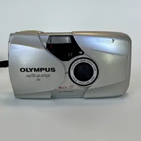 5613885 OLYMPUS Stylus Epic Point Shoot Film Camera Remote