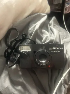 OZOOM2000 OLYMPUS Point Shoot Camera Auto Focus Flash