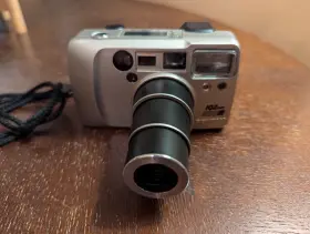 928M PENTAX Iqzoom Lens Film Point Shoot Camera Battery