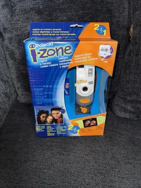 21496F POLAROID Zone Digital Film Camera Box