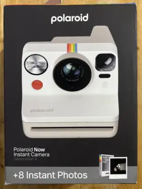 PRD006590 POLAROID Camera Frees