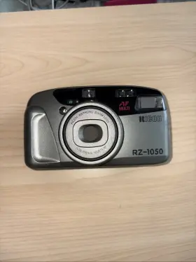 RZ-1050 RICOH Automatic Flash Film Camera Af Zoom Lens
