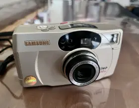 700XL SAMSUNG Fino Film Point Shoot Camera Zoom Lens