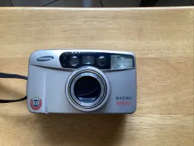 8621763 SAMSUNG Maxima Af Point Shoot Camera