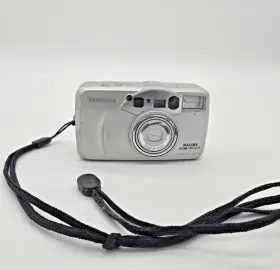 ZOOM100 SAMSUNG Maxima Zoom Glm Camera