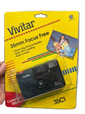 35C1 VIVITAR Focus Camera Big Flash