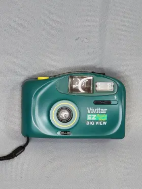 515-M8040 VIVITAR Ez Point Shoot Big View Film Camera Flash