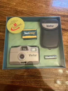 35MM VIVITAR Penney Camera Set Film Bv Nos
