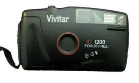 IC1200 VIVITAR Ic Film Camera Point Shoot Strap