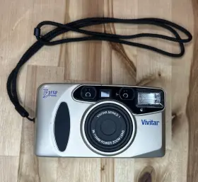 PZ3110 VIVITAR Data Power Zoom Film Camera