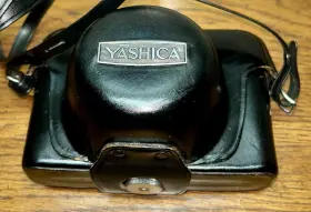00140121 YASHICA Electro Rangefinder Camera Strap Great