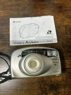 00907300 YASHICA Acclaim Zoom Af Aps Point Shoot Film Camera