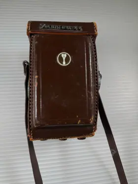 110592 YASHICA Tlr Camera Box Manual Strap Shutter Clean Lens