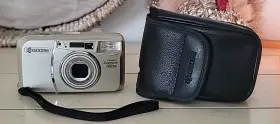 120SE YASHICA Kyocera Zoomate Se Film Camera Point Shoot