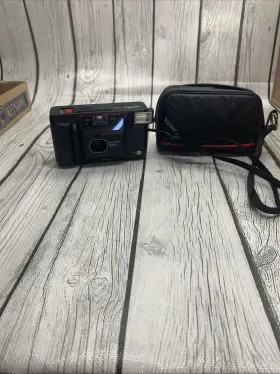 211673 YASHICA Video Af Carl Zeiss Tessar Kyocera Camera