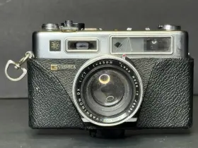 21262839 YASHICA Electro Gs Film Camera Yashinon Dx Cracked