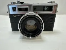 81217444 YASHICA Electro Rangefinder Film Camera