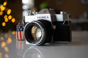 91039585 YASHICA Tl Electro Slr Film Camera Lens Batt