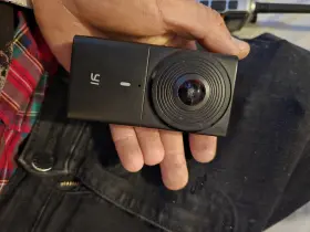 YVR-1017 YI Camera Lense Could Buffed