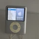 Apple iPod Nano 3rd Generation 4GB USB MP3 Player - Silver (MA978LL) 539 Songs